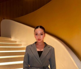 Imiliya, 18, Saint Petersburg