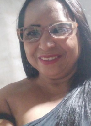 Alessandra Vieir из São Luís de Montes Belos 44 года