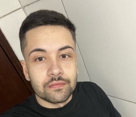 Gui, 23 года, Curitiba