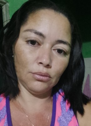 Adriana из Serra 37 лет