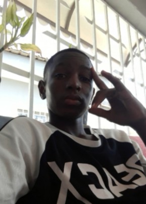 Çãřďøñã, 22, Gabon, Libreville