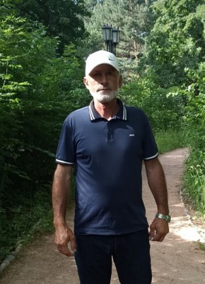 Борис из Хасавюрта 49 лет