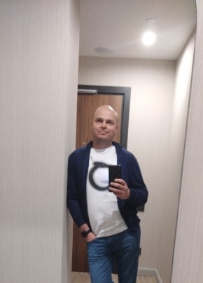 Максим, 43, Россия, Усинск