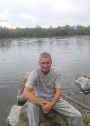 Владимир из Саяногорска 49 лет