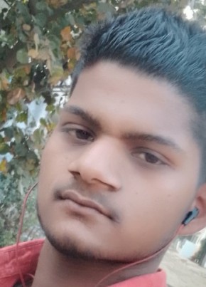 Dhoni Kumar Pate, 18, India, Quthbullapur