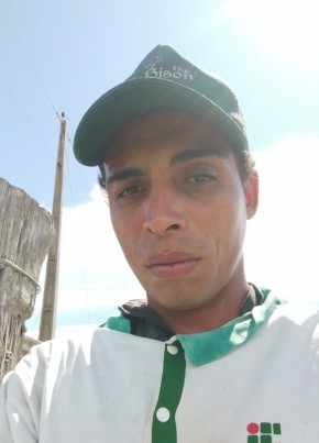 Chales, 28, República Federativa do Brasil, Cruzeiro do Sul