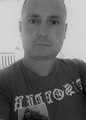 Роман из Владимира 46 лет