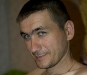 Юрий, 38 лет, Псков