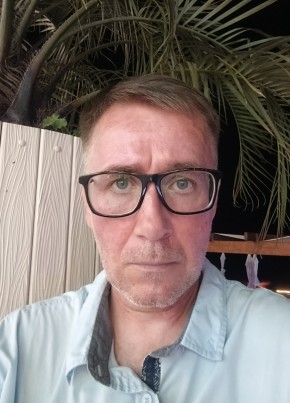 Сергей из Сочи 44 года