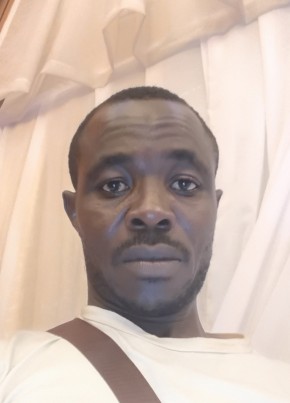 Gérard Koffi из Abidjan 35 лет