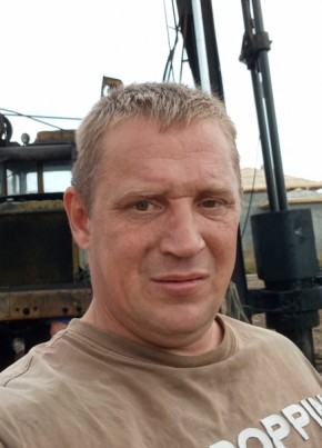 Павел из Тюмени 44 года