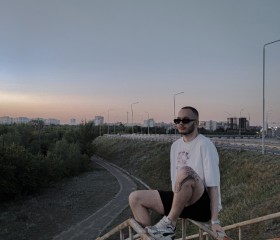 Назар, 21 год, Новосибирск