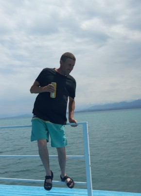 Kolya, 41, Kyrgyzstan, Bishkek