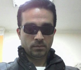 osama, 45, Cairo