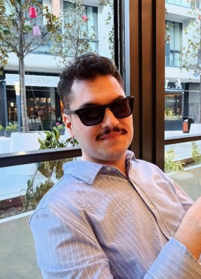Mustafa из Beylikdüzü 24 года