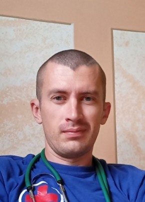 Денис, 19, Україна, Докучаєвськ