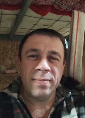 Sergey, 42, Russia, Yalta