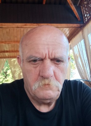 Revaz, 68, Abkhazia, Sokhumi