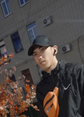 Вячеслав из Глядянское 21 год