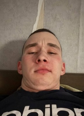Матвей из Лешуконское 22 года