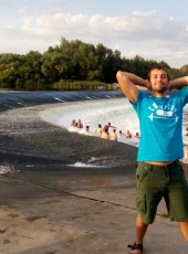 Vadim, 31, Russia, Saratov