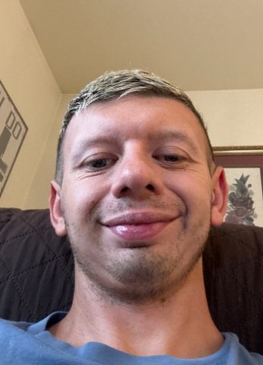 Dominic из Sioux Falls 23 года