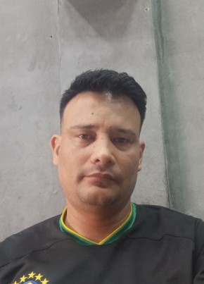 Jones ueslei car из Goiânia 42 года