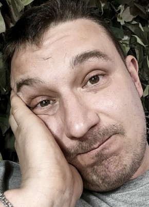 Максим из Донецка 37 лет