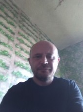 Vladimir, 41, Russia, Belovo