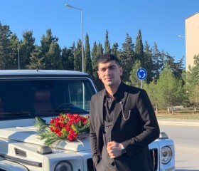 Aliyef, 26, Biny Selo