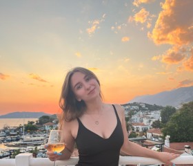 Kseniya, 21, Moscow
