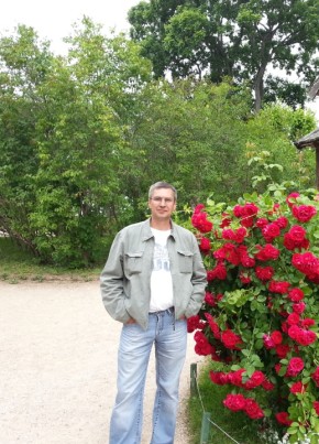 михаил, 60, Россия, Санкт-Петербург