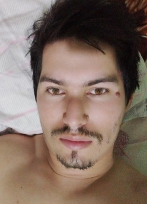 Arielito, 28, República del Paraguay, San Lorenzo