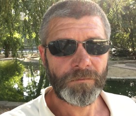Виталий, 52 года, Симферополь