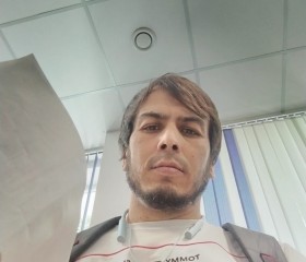 Validzhan, 37, Helsinki