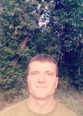 Михайло, 36, Україна, Старобільськ
