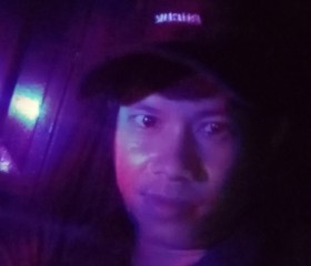 Davit, 19, Battambang