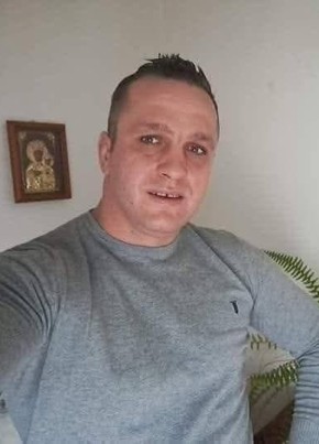 Dmian2j488 из Kalisz 37 лет