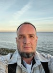 Andrey, 53, Saint Petersburg