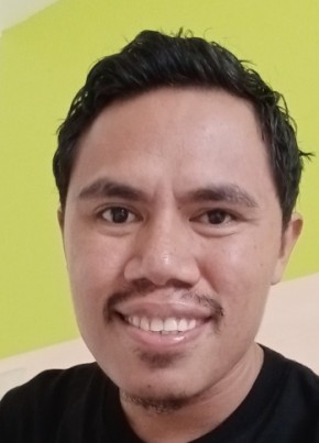 Ekwin, 30, Indonesia, Abepura