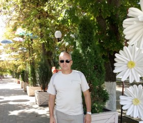 Dmitriy, 44, Shakhty