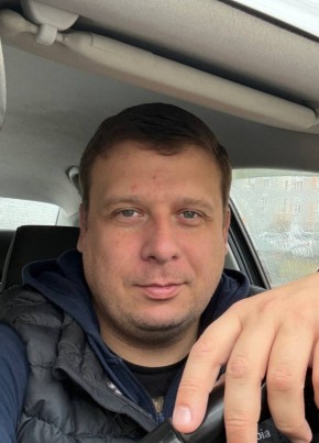 Илья из Саратова 39 лет