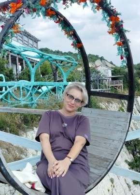 Мира из Геленджика 48 лет