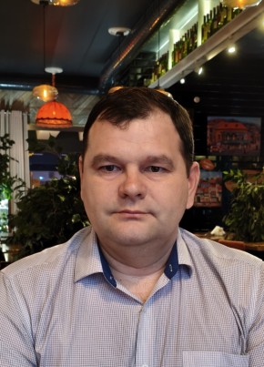 Антон из Кургана 48 лет