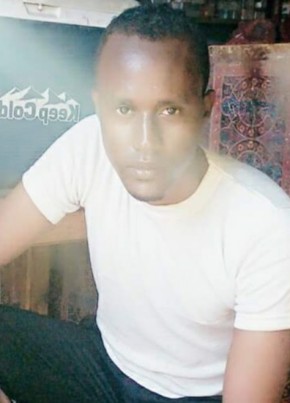 Abdihaji, 24, Jamhuuriyadda Federaalka Soomaaliya, Muqdisho
