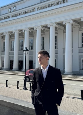 Богдан из Саратова 22 года