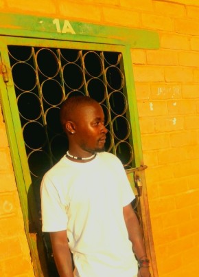Ngobez, 21, Malaŵi, Lilongwe