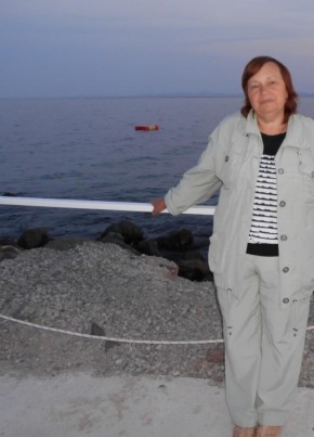 Галина, 65, Россия, Климовск