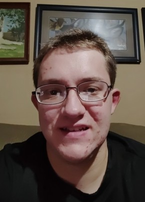 Kyle Prier из Dubuque 23 года