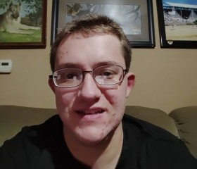 Kyle Prier, 23, Dubuque